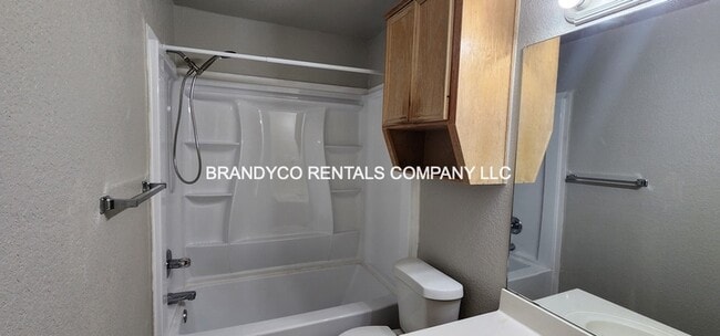 Building Photo - 5124 Daybreak Dr