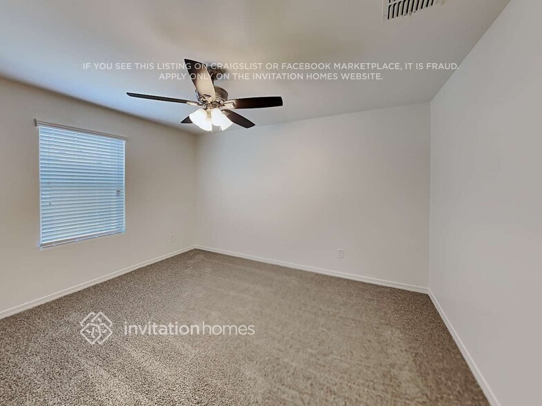 Building Photo - 29056 N 124th Dr