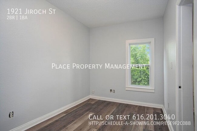 Building Photo - 1921 Jiroch St