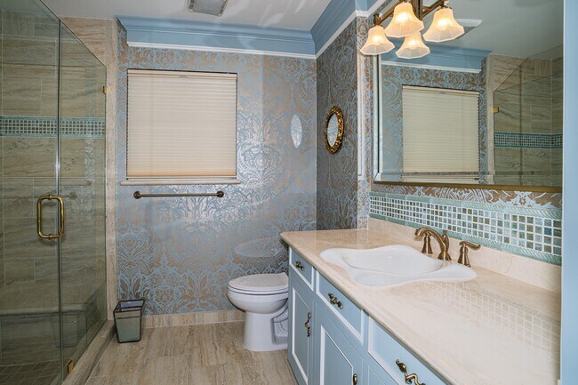 Building Photo - 12127 Tara Dr