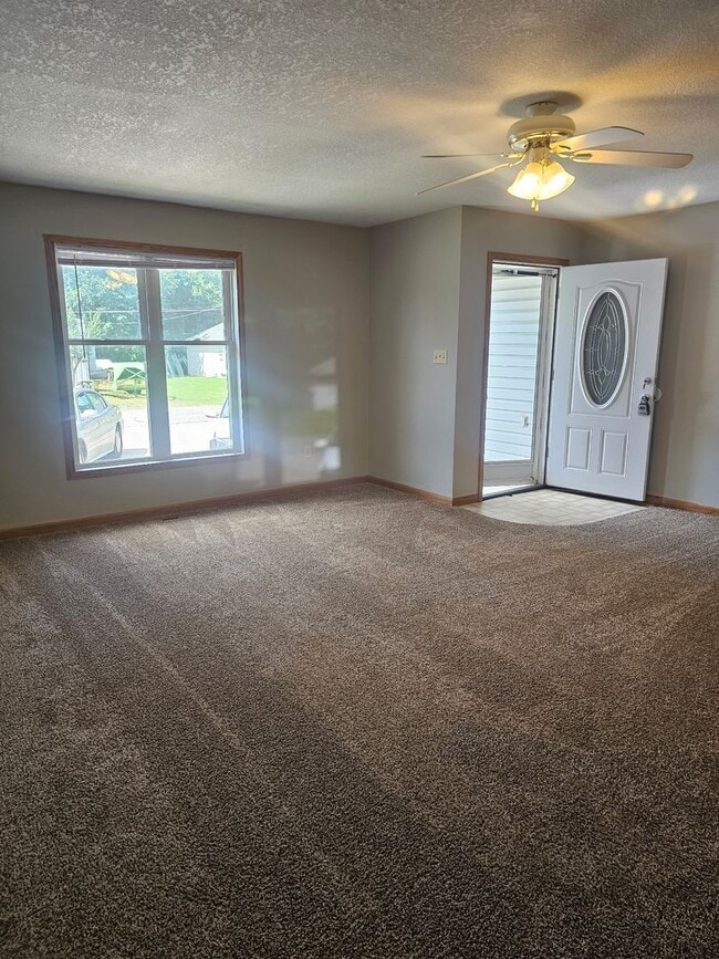 Building Photo - 510 E Park St