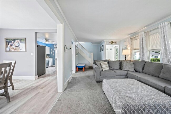 Building Photo - 52 Wedgewood Park