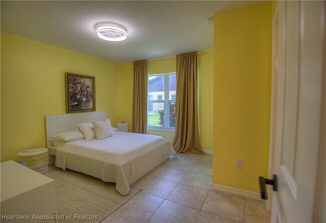Building Photo - 4702 Mercado Dr