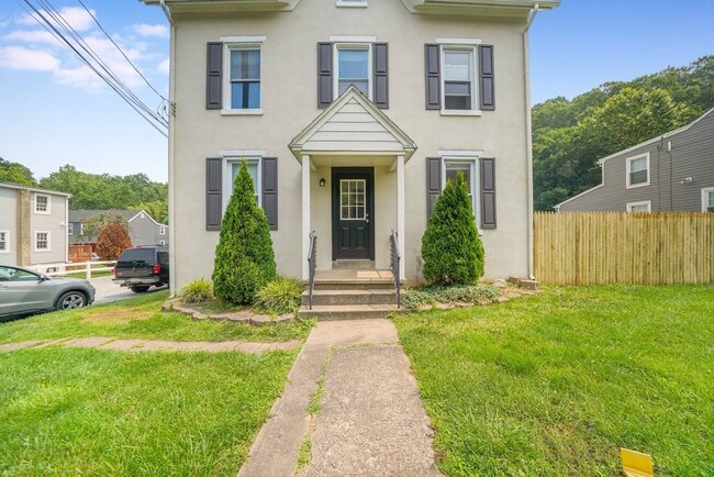 Primary Photo - 661 Downingtown Pike