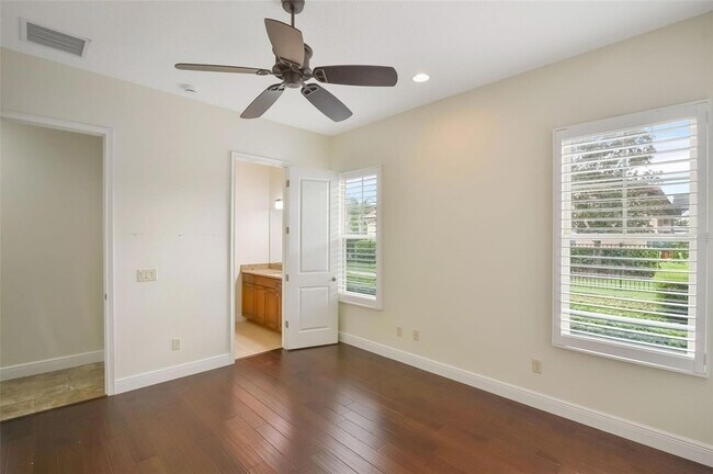 Building Photo - 5800 Marleon Dr