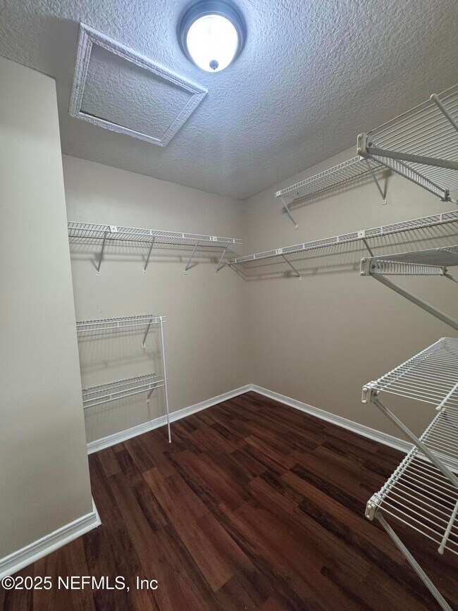 Building Photo - 8179 Crosswind Rd