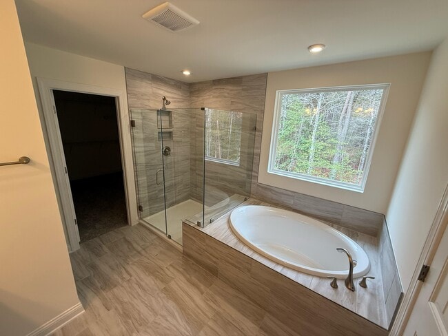 Building Photo - 10716 Forget Me Not Wy