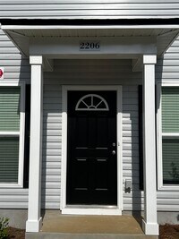 Building Photo - 2206 Del Carmel Way