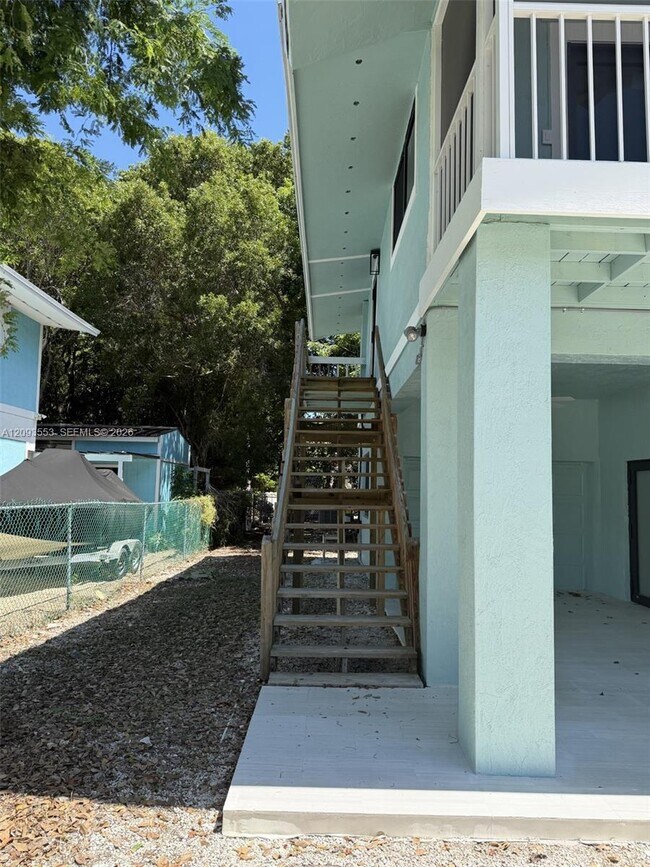 Building Photo - 39 Gumbo Limbo Ave
