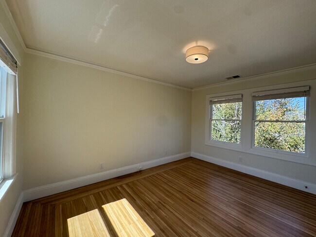Building Photo - 443 62nd St