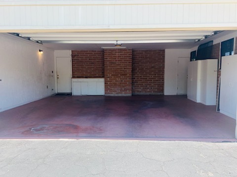 Building Photo - 250 W Greenock Dr