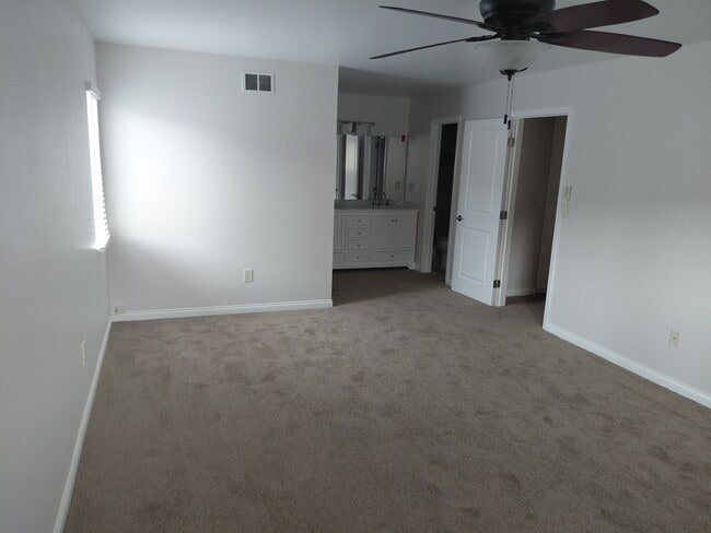 Building Photo - 5612 Galloping Way