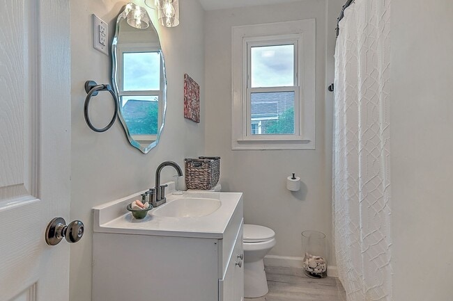 Building Photo - 1220 Morningside Cir