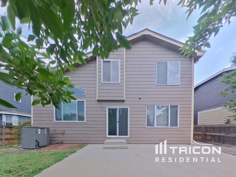 Building Photo - 14406 E Elk Pl