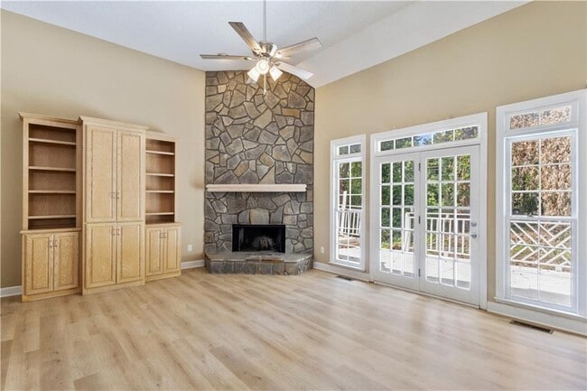 Building Photo - 4565 Ashmore Cir