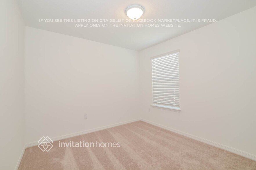 Building Photo - 5801 Sagebrush Aly