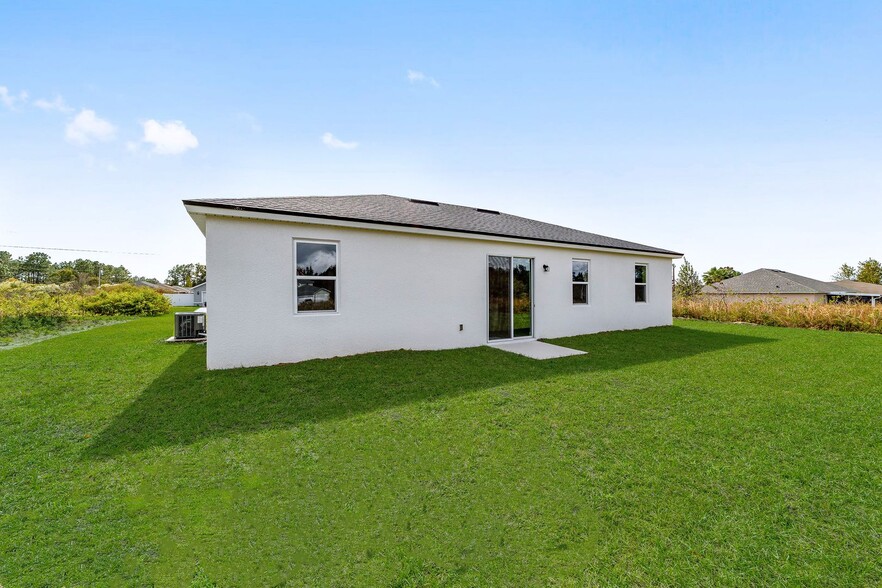 Building Photo - 15713 SW 49th Avenue Rd
