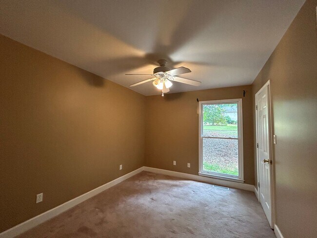 Building Photo - 308 Wynterhall Dr