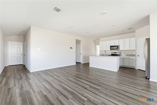 Building Photo - 8806 Brahma Plns Rd