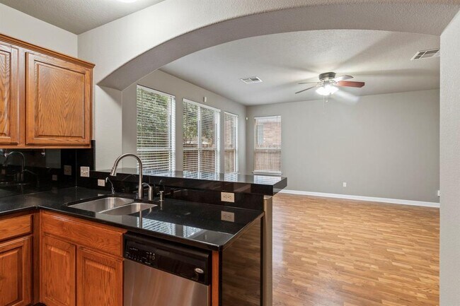 Building Photo - 2020 Petrified Forest Dr