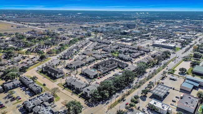 Building Photo - 1516 Bay Area Blvd