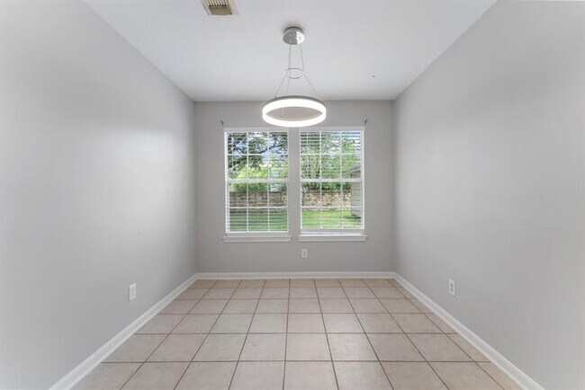 Building Photo - 10310 Great Plains Ln