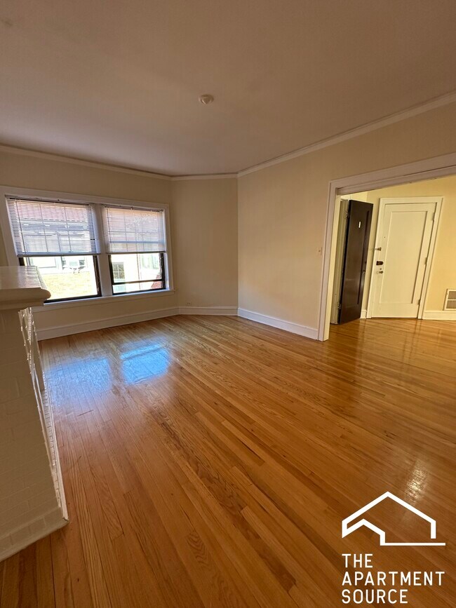 Building Photo - 1307 Oak Ave