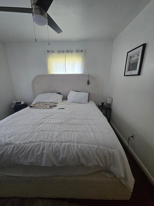 Building Photo - 3931 Flynn St