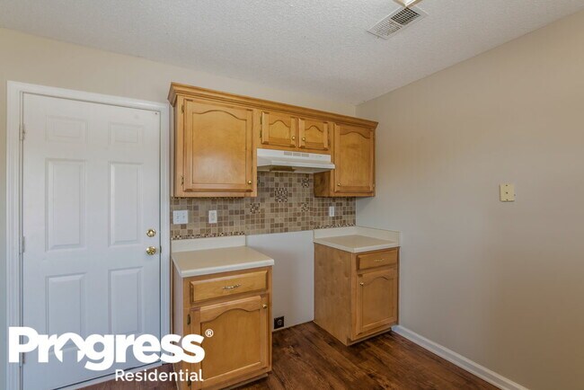 Building Photo - 7908 Milestone Dr