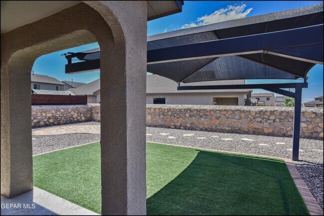 Building Photo - 6980 White Mesquite Wy