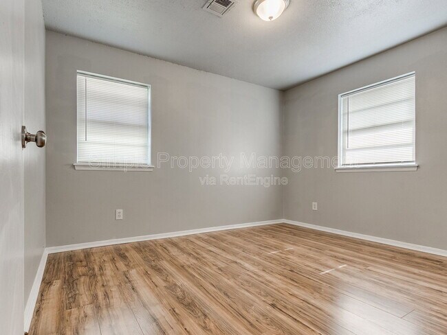 Building Photo - 7505 NW 29th St