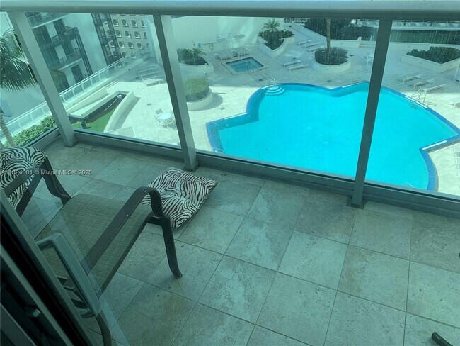 Building Photo - 300 S Biscayne Blvd