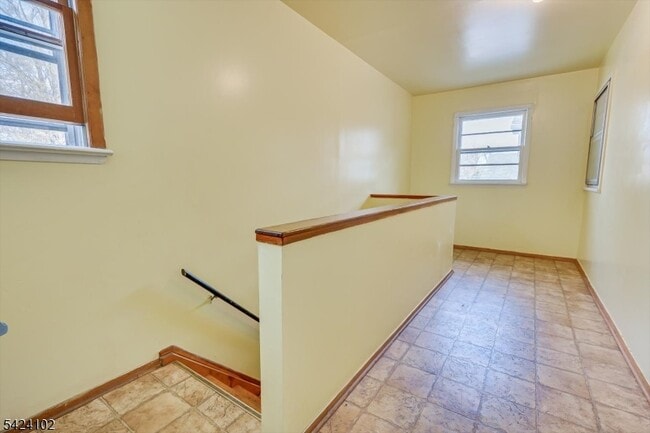 Building Photo - 0 Confidential