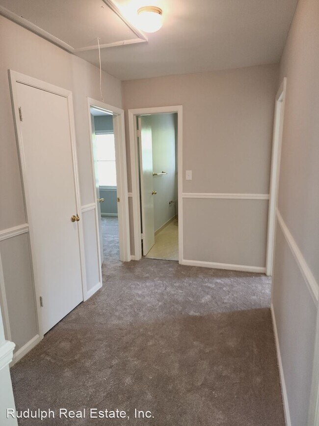 Building Photo - 4 br, 2.5 bath House - 1856 Catala Rd.