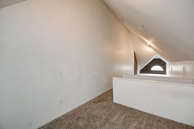 Building Photo - 683-685 South Champion