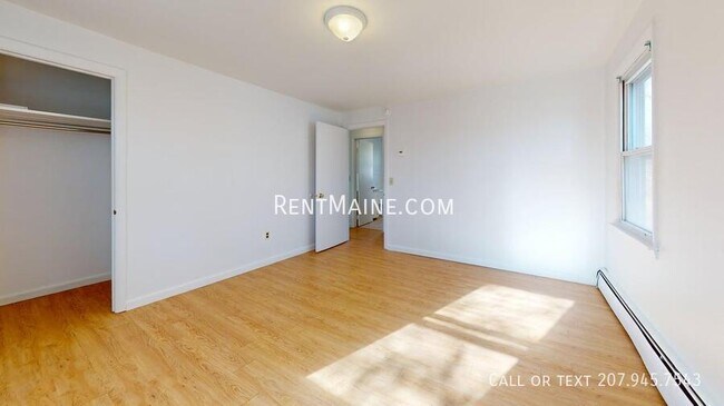 Building Photo - 238 Mt Hope Ave