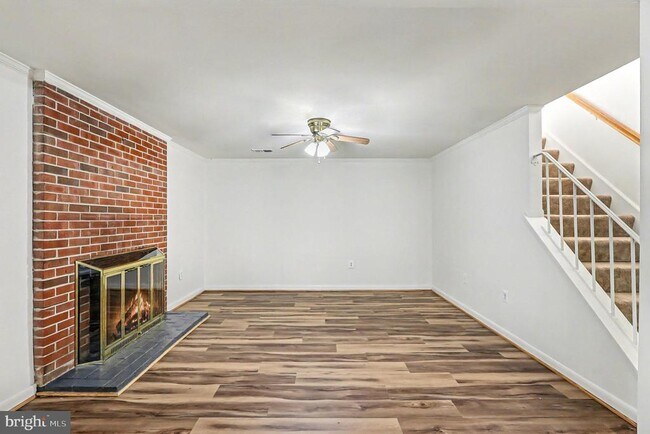 Building Photo - 13828 Londonderry Ct