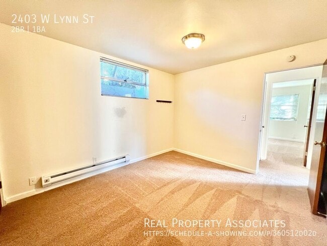 Building Photo - 2403 W Lynn St