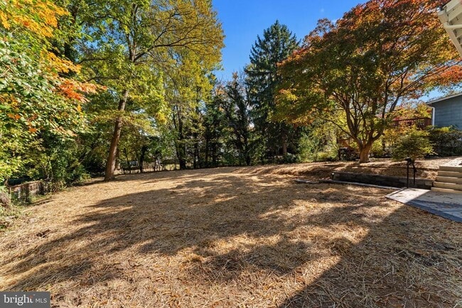 Building Photo - 6107 44th Ave