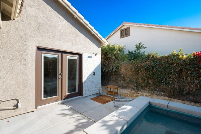 Building Photo - 45809 Crosswater St
