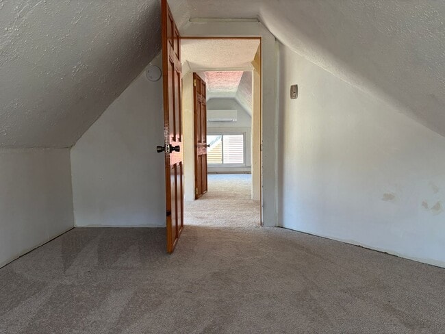 Building Photo - 14 W Carrollton Ave