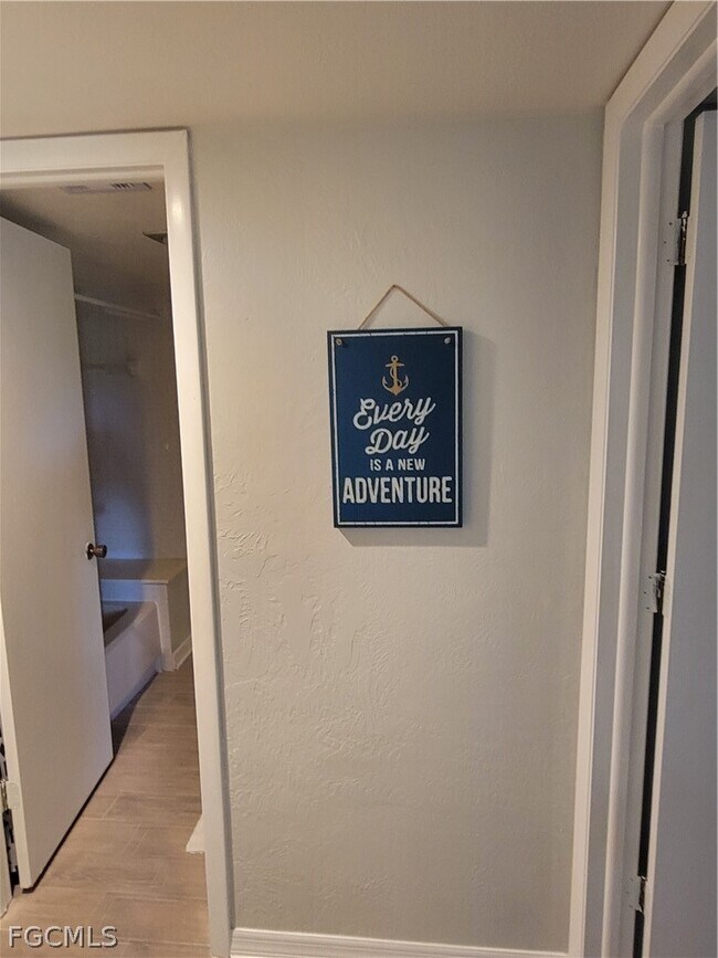 Building Photo - 15770 Windward Way Cir