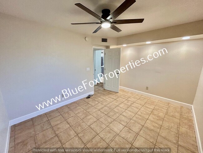 Building Photo - 4340 E Cerrada Del Charro