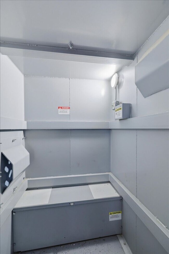 Building Photo - 4072 MS-471
