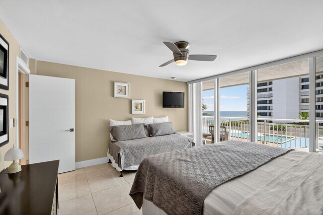 Building Photo - 3546 S Ocean Blvd
