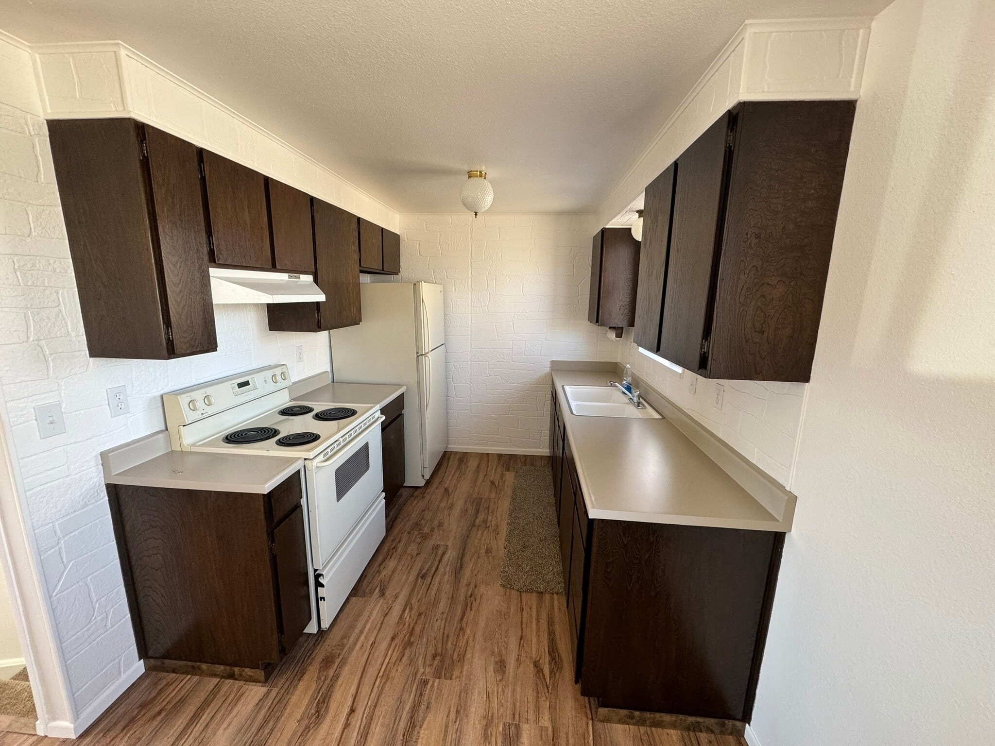 Kitchen - 355 E 400 S