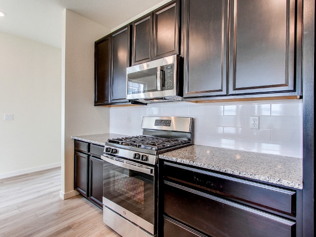 Building Photo - 678 176th Ave