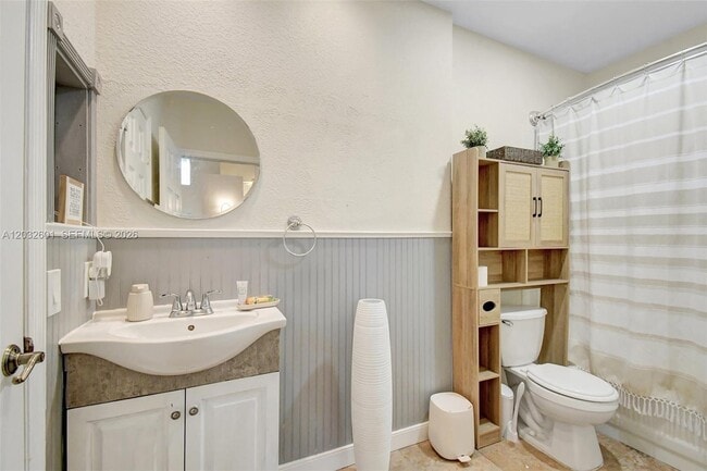 Building Photo - 16339 Malibu Dr