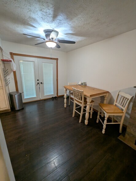 Building Photo - 2130 N 189th St