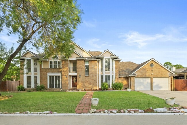 Building Photo - 13051 Meadowline Dr